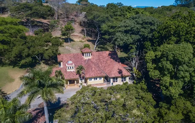 Luxury Estate, a unique home for horse lovers, located in La Garita de Alajuela