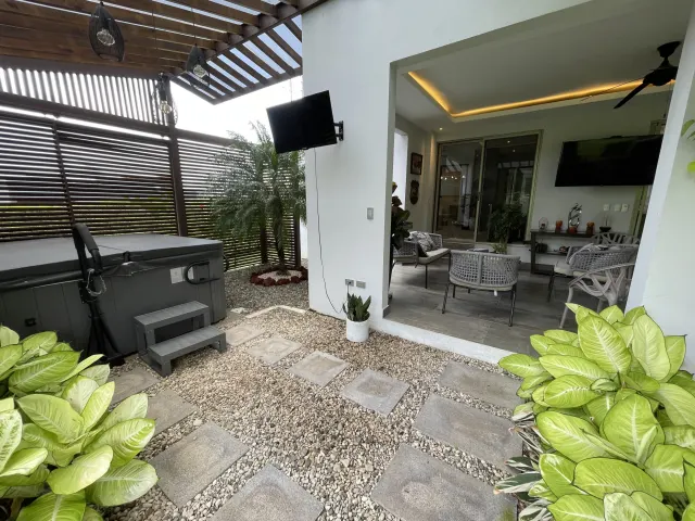 Beautiful House for Sale in Gated Community - Hacienda Los Reyes