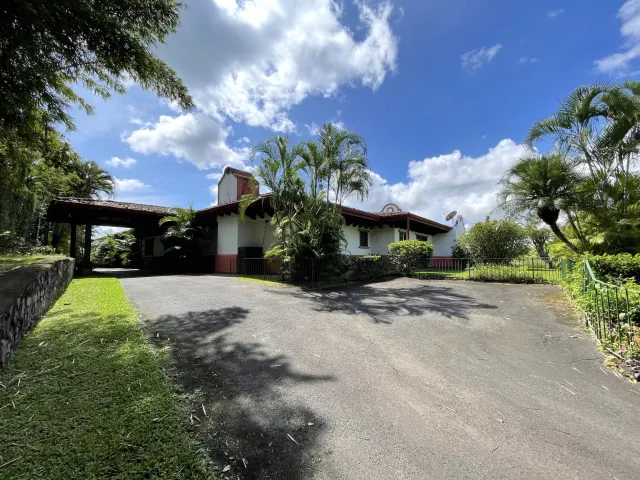 Versatile Estate in Santa Ana, Piedades: Ideal for Hotel, Airbnb, or Development
