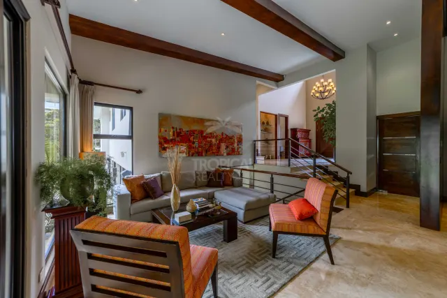 Elegance, Privacy & Comfort in the Heart of Escazú