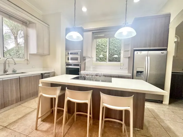Villa Real for sale or rent