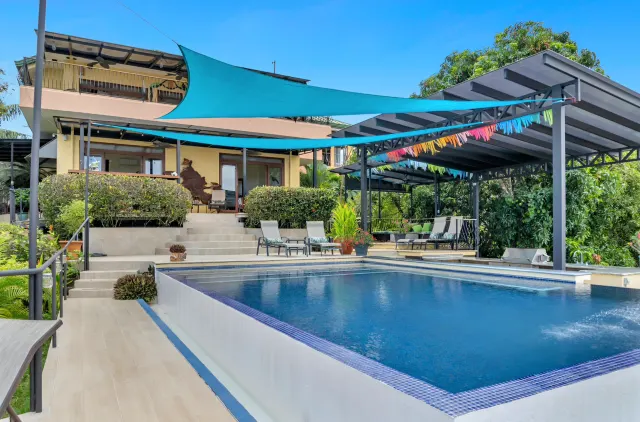 Playa Hermosa ocean view home