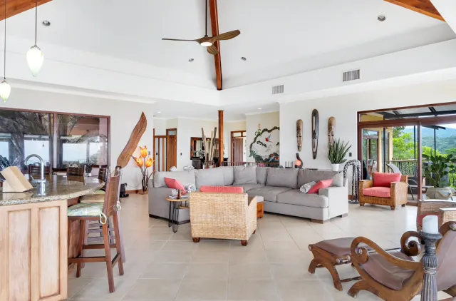 Playa Hermosa ocean view home
