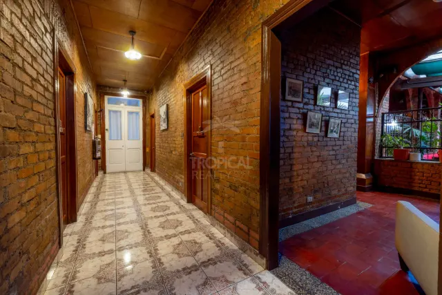 Boutique Hotel for Sale in Barrio Amón – Historic Property with High Development Potential