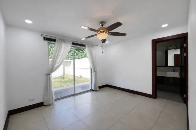 Modern Two-Story Home for Rent in La Rambla – Panasonic Area, Alajuela