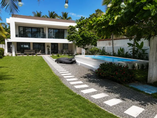 Luxury Oceanfront Living in Playa Tivives, Costa Rica