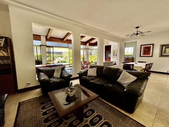 House for sale in a condominium within Ciudad-Hacienda Los Reyes