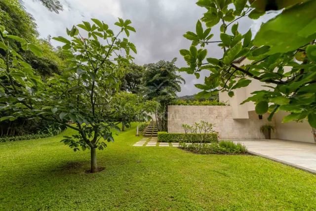 Elegance, Privacy & Comfort in the Heart of Escazú