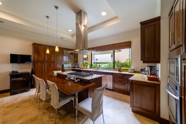 Elegance, Privacy & Comfort in the Heart of Escazú