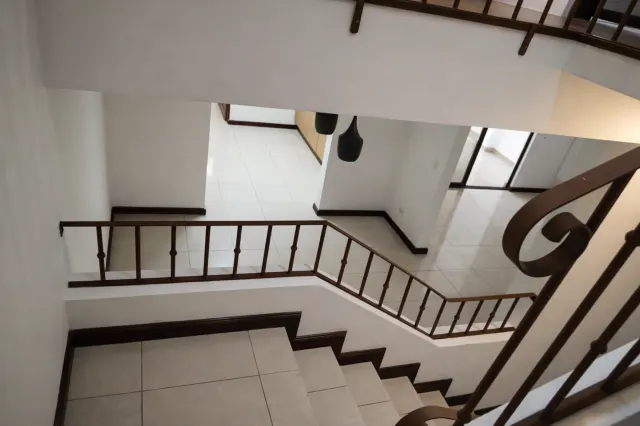 Spacious 4-Bedroom Home for Sale in Rohrmoser, San Jos