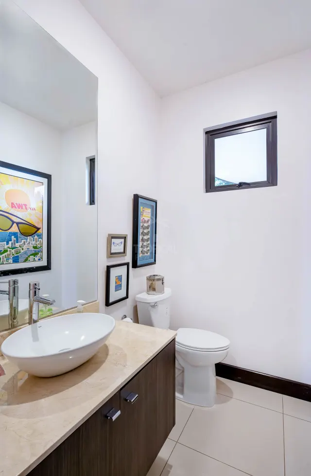 Casa Bougainvillea – Single-Story Luxury Home in Santa Ana with Expansive Private Garden