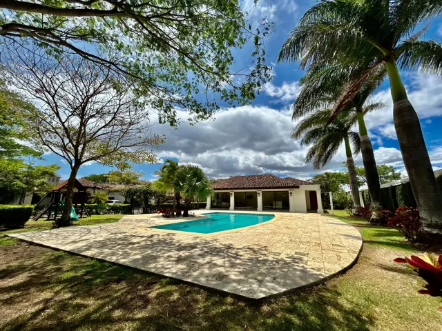 Charming Condo Home in Lindora, Santa Ana