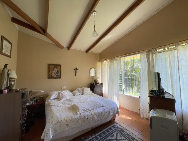 House in Alto Las Palomas single story with breathtaking Views and Lush Gardens