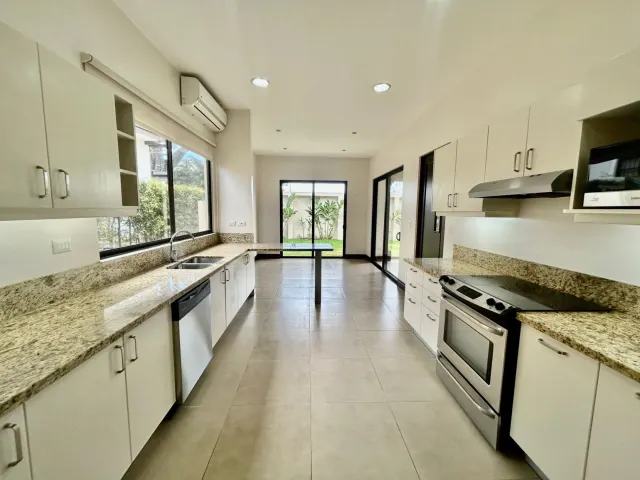 Charming Condo Home in Lindora, Santa Ana