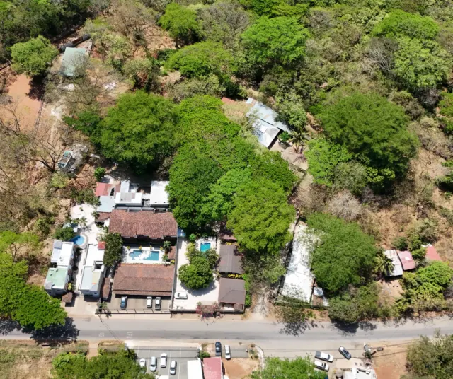 Investment Opportunity in Playa Grande – 600 m² Lot with Multiple Units Just Steps from the Ocean