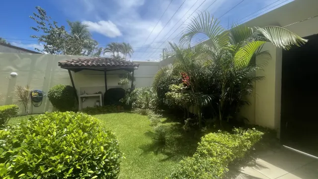 Elegant home for sale, Bosque de Doña Rosa, Cariari, Belen