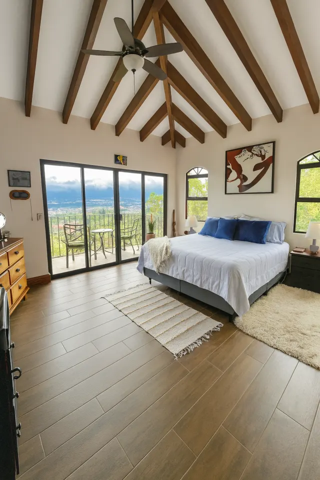 Stunning Home with Pool, Guest Apartments and Panoramic Views in Escazú