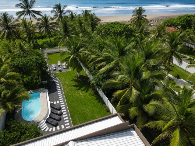 Luxury Oceanfront Living in Playa Tivives, Costa Rica