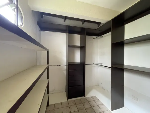 Single-story house for sale Hacienda Los Reyes
