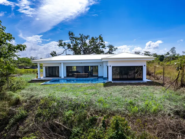 Exceptional Home with Ocean and Jungle Views – Just Minutes from Santa Teresa