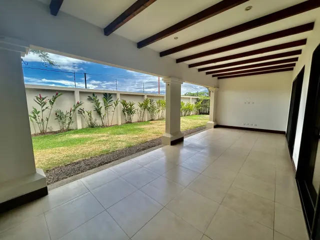 Charming Condo Home in Lindora, Santa Ana