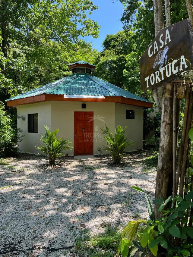 Apartment for Rent in Santa Teresa – 8 Minutes from the Beach