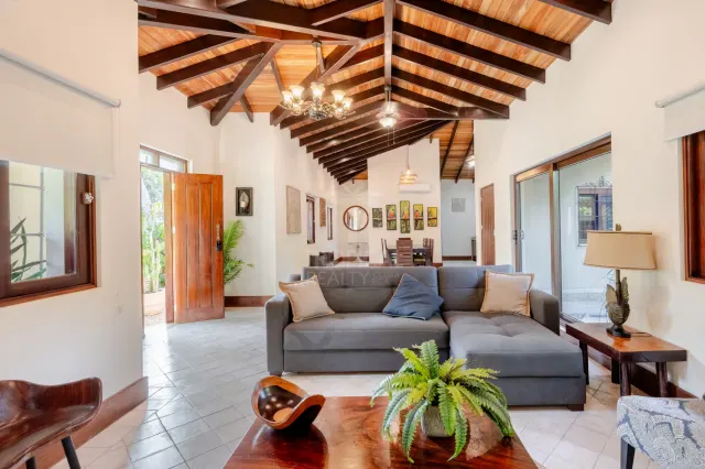 Casa Caoba: 3-Bedroom Modern Colonial Home in Surfside Estates, Playa Potrero