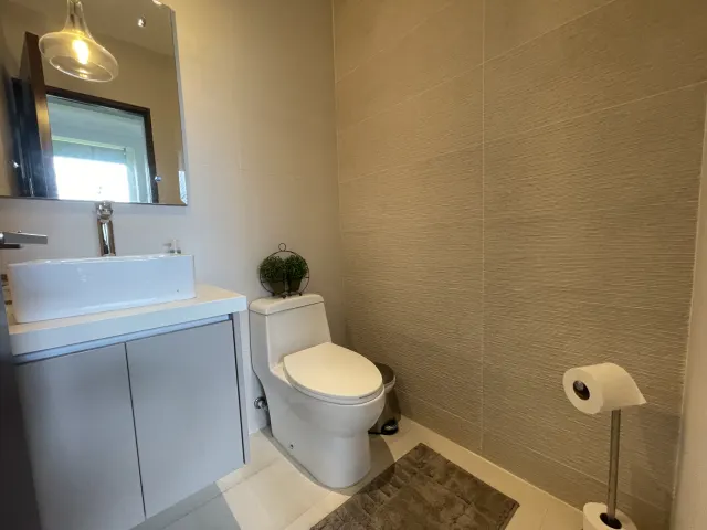 Beautiful House for Sale in Gated Community - Hacienda Los Reyes