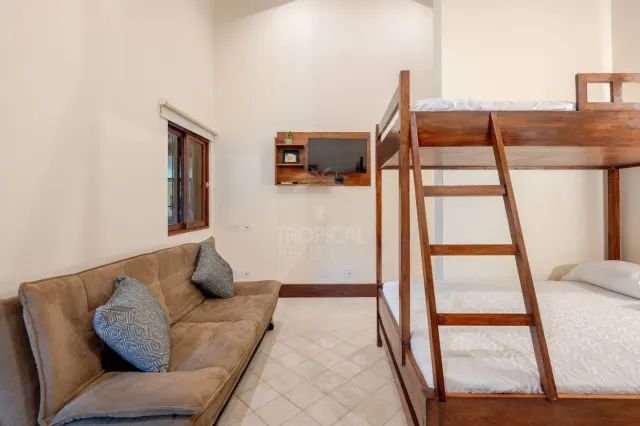Casa Caoba: 3-Bedroom Modern Colonial Home in Surfside Estates, Playa Potrero
