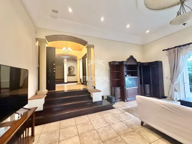 Villa Real for sale or rent