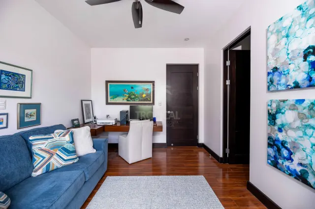 Casa Bougainvillea – Single-Story Luxury Home in Santa Ana with Expansive Private Garden