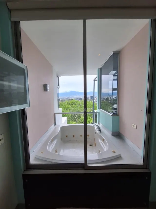 Escazu apartment for rent furnished