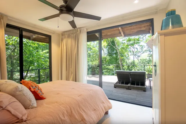 Smart Luxury Treehouse Home in Playa Órganos Paquera