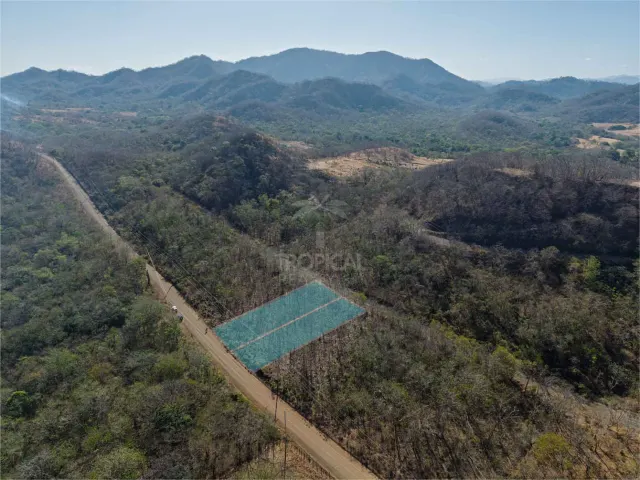 Residential Lots for Sale with Mountain and Valley Views Near Tamarindo