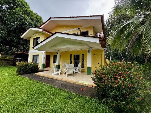 Apartment for Rent in Montezuma, Three Bedrooms, Your Slice of Paradise.