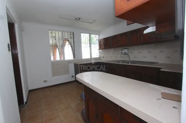 Mixed-Use Property for Sale in Sabana Sur – Spacious Layout with Outstanding Commercial Potential