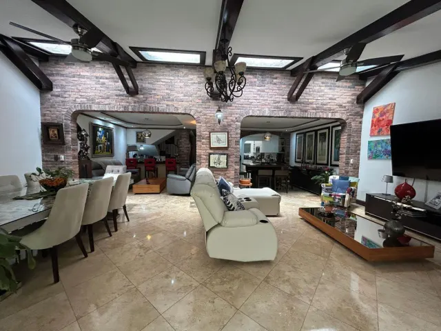 Luxury Residence in Guachipelín: Space, Elegance & Exclusivity