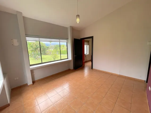 Single-story house for sale Hacienda Los Reyes