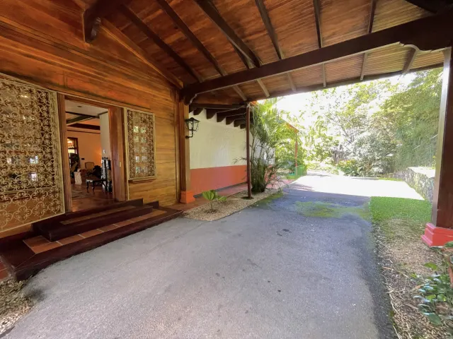 Versatile Estate in Santa Ana, Piedades: Ideal for Hotel, Airbnb, or Development
