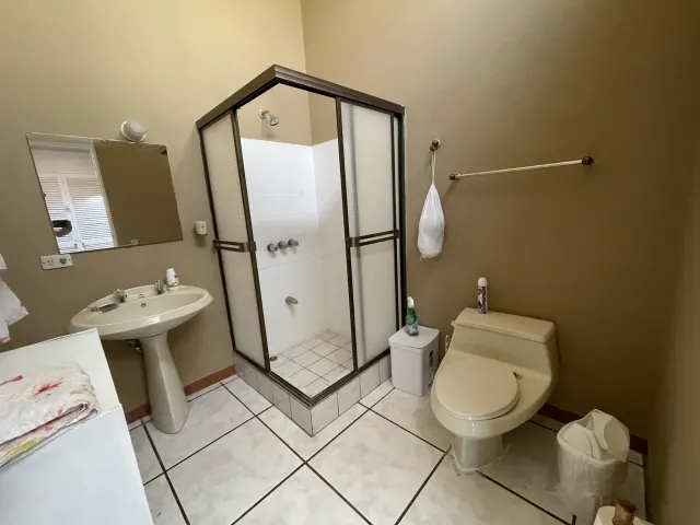 House in Alto Las Palomas single story with breathtaking Views and Lush Gardens