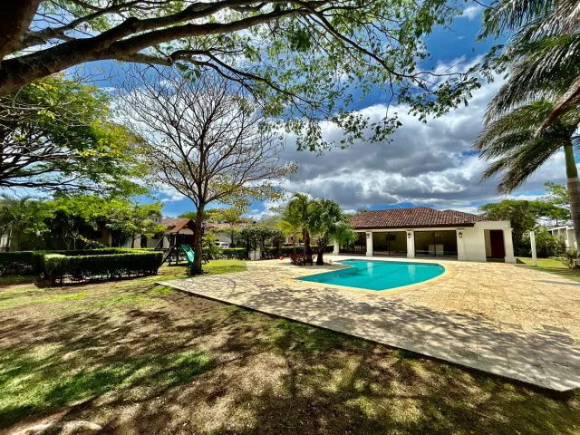 Charming Condo Home in Lindora, Santa Ana