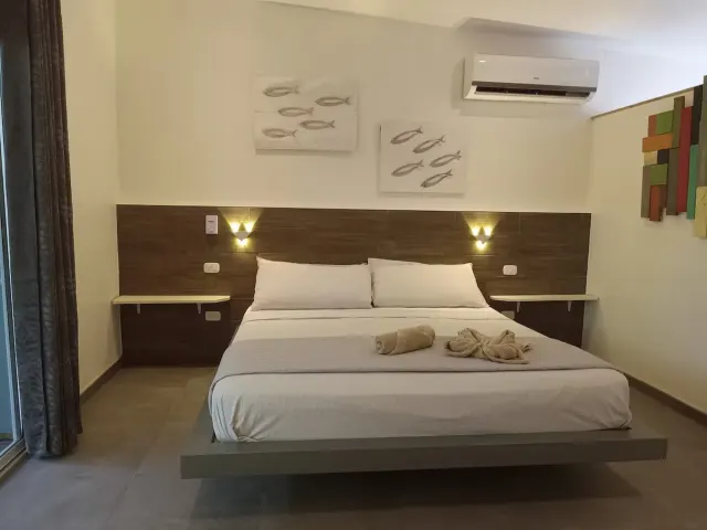 Beach Investment Property for Sale in Surfside Potrero, Costa Rica – 6 Lodges + Main House