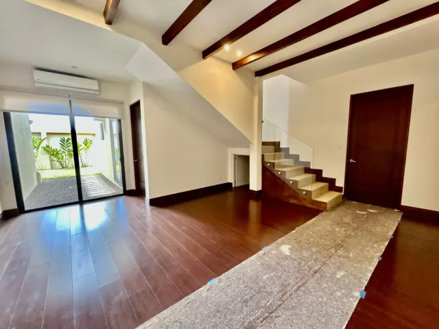 Charming Condo Home in Lindora, Santa Ana