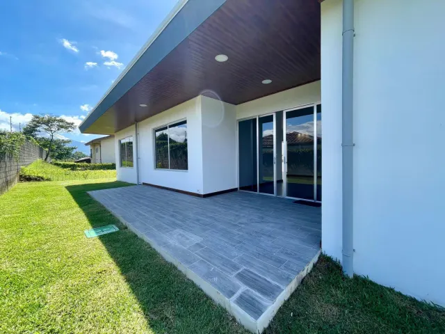 Casa Cielo house for rent San Rafael Alajuela in gated community