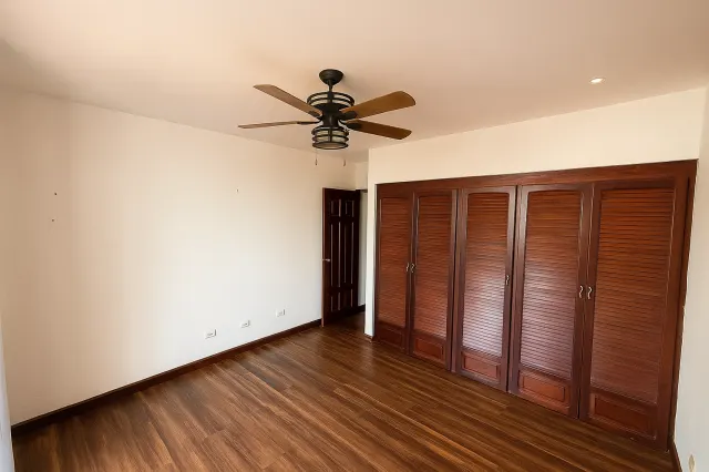 Spacious 4-Bedroom Home for Sale in Rohrmoser, San Jos