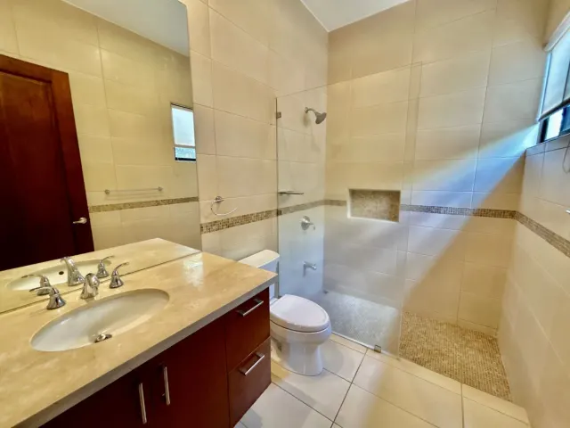 Charming Condo Home in Lindora, Santa Ana