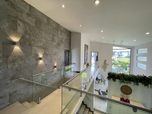 Beautiful House for Sale in Gated Community - Hacienda Los Reyes