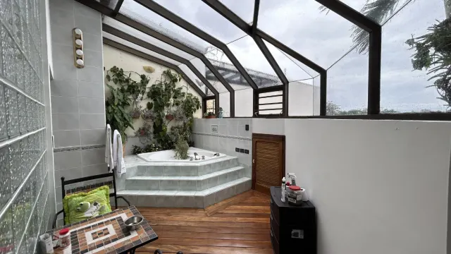 Home for Sale in Rohrmoser, Pavas – Spacious Layout & Private Terrace